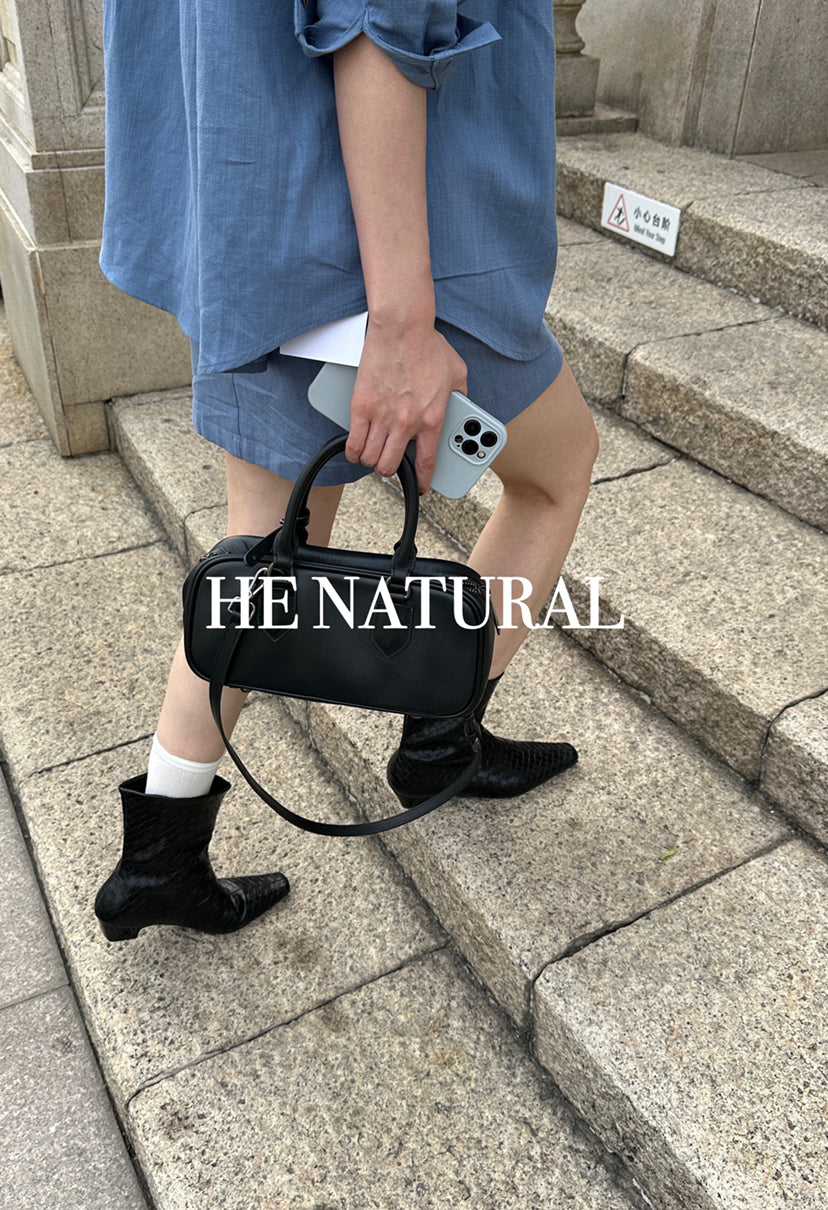 HE NATURAL Minimalist Korean Loose Shirt & A-Line Skort Anti-Exposure Two-Piece Set